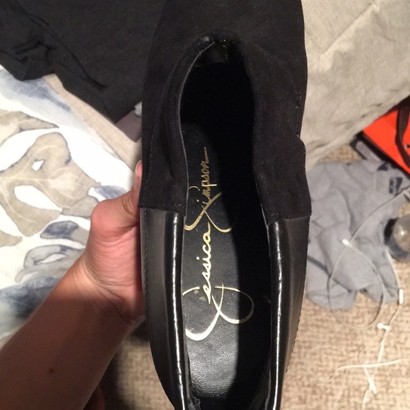 heels - Picture 2 of 6